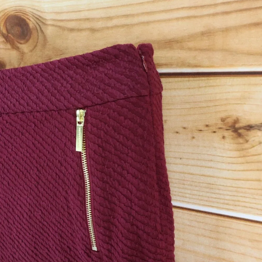 Michael‎ Kors Skirt Womens Size M Maroon Ribbed Cotton Blend Gold Zipper Accents